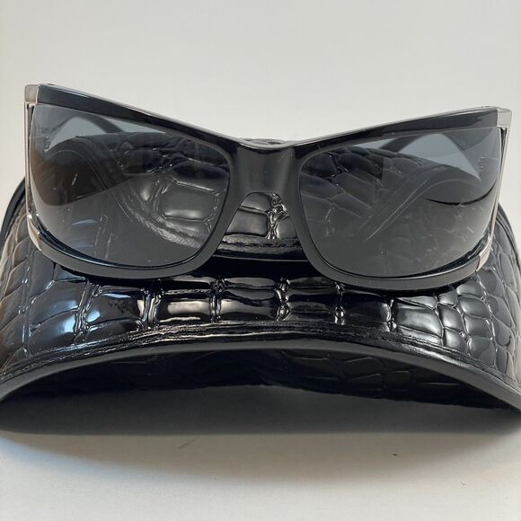 Vogue Sunglasses Women’s Black Silver VO2406S 67-16 W44/87 Mob Wife/Girl Boss main image 12